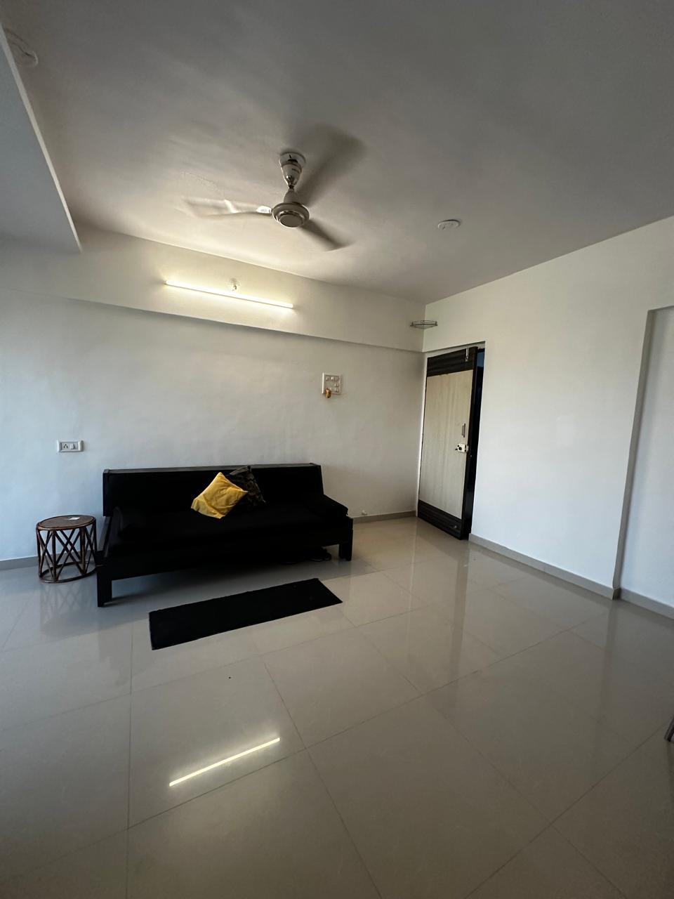 2 BHK 1050 Sq.Ft. Apartment in Swarna Apartments