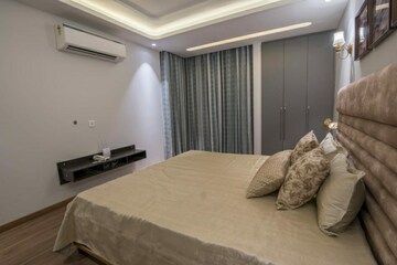 3 BHK Builder Floor For Rent in South City 2