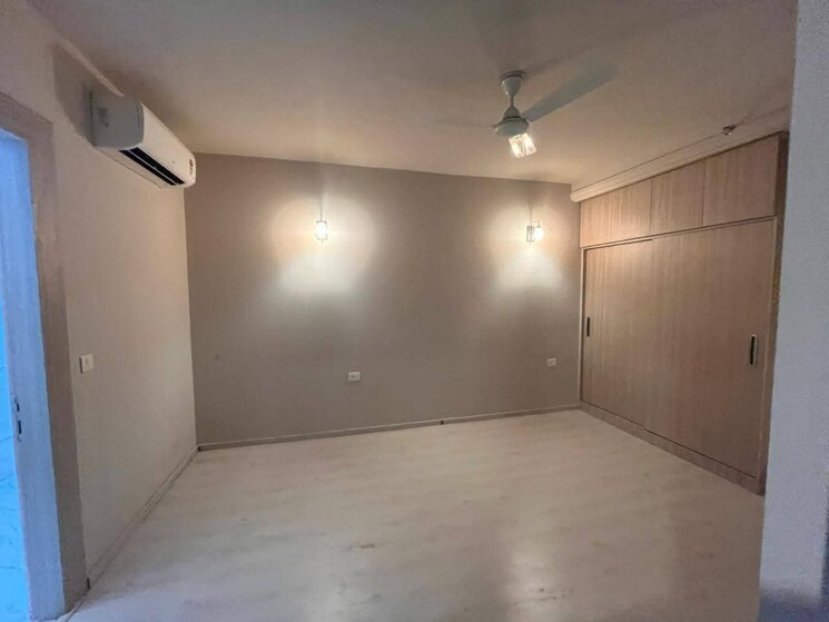 Room, m3m-heights 2 Bedroom 1261 Sq.Ft. Apartment In Sector 65 Gurgaon 9484577