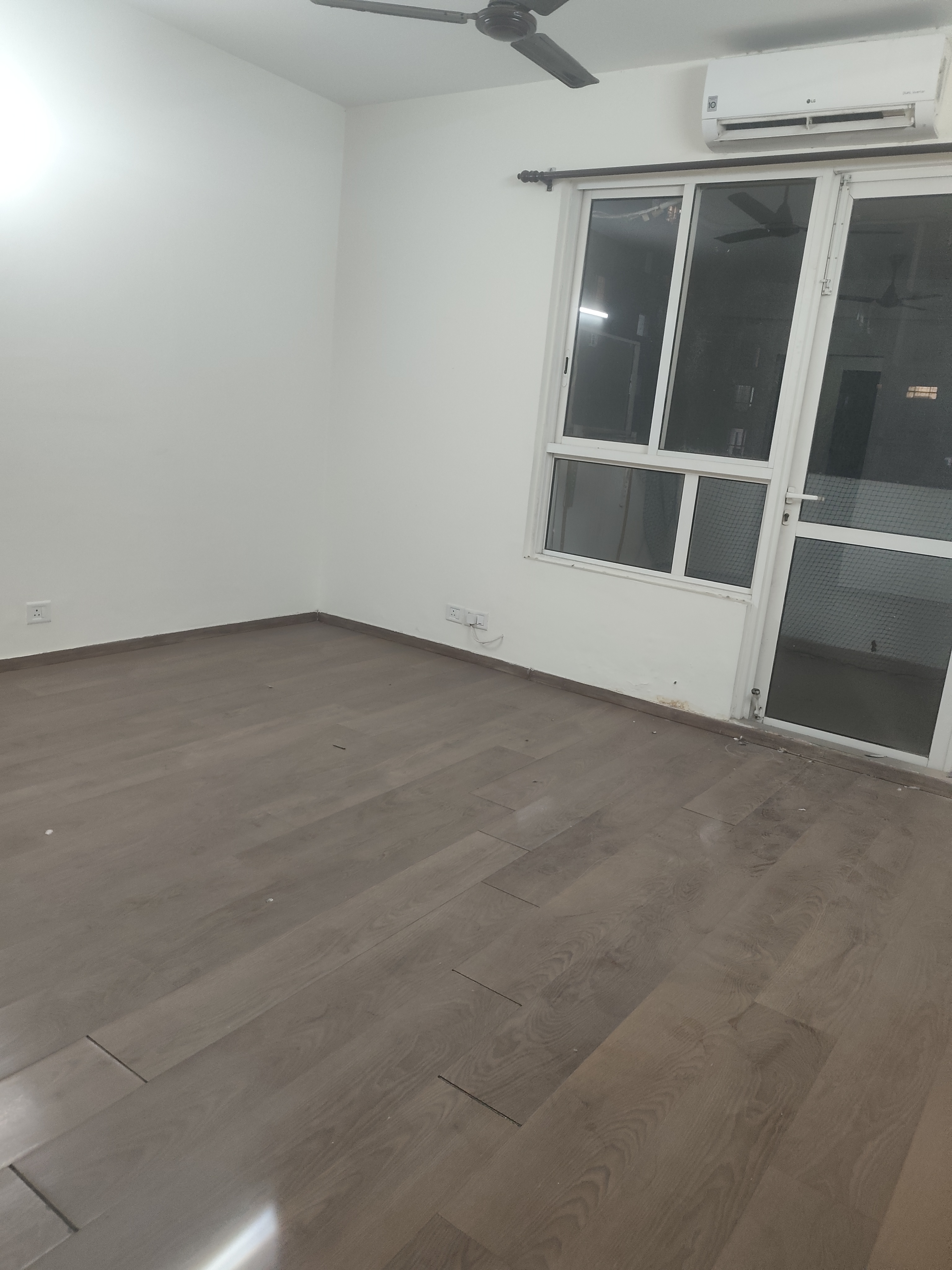 4 BHK Apartment For Rent in 3C Lotus Boulevard Espacia