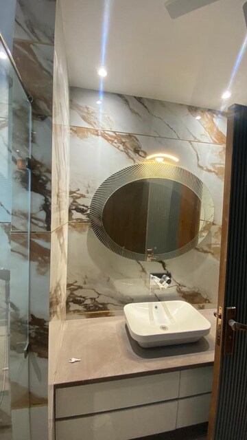  4 BHK Builder Floor at Sarvodaya Enclave – for Sale