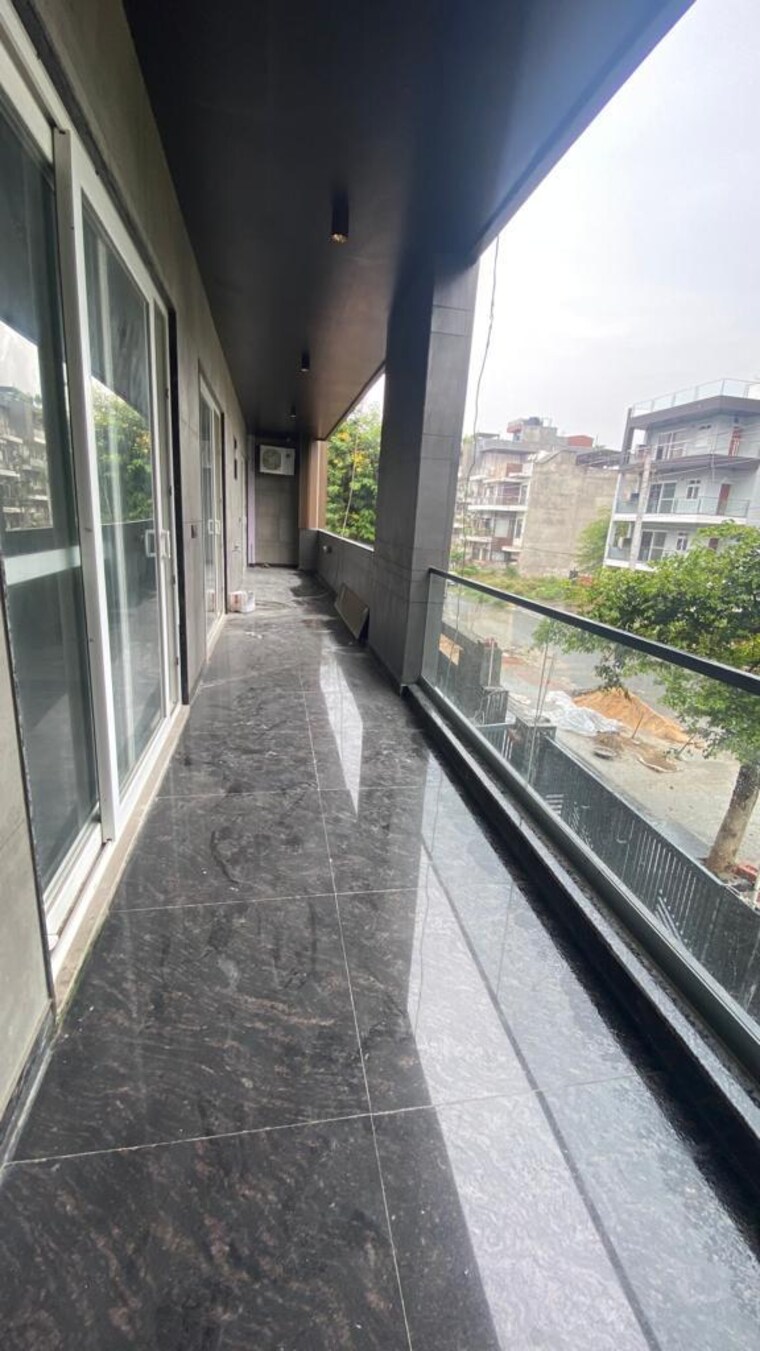 Balcony, sarvodaya enclave 4 Bedroom 3500 Sq.Ft. Builder Floor In Sarvodaya Enclave Delhi 9484587