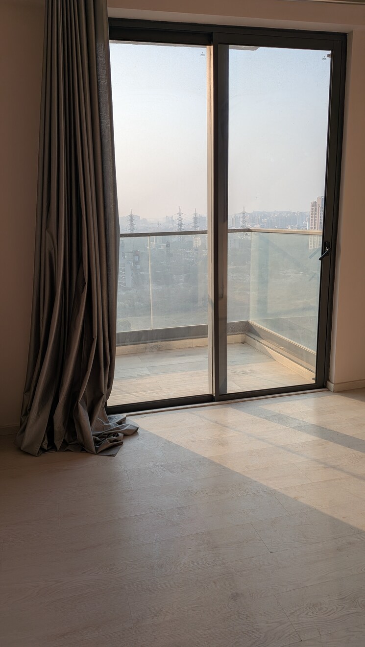 Room, m3m-heights 3 Bedroom 1950 Sq.Ft. Apartment In Sector 65 Gurgaon 9484599