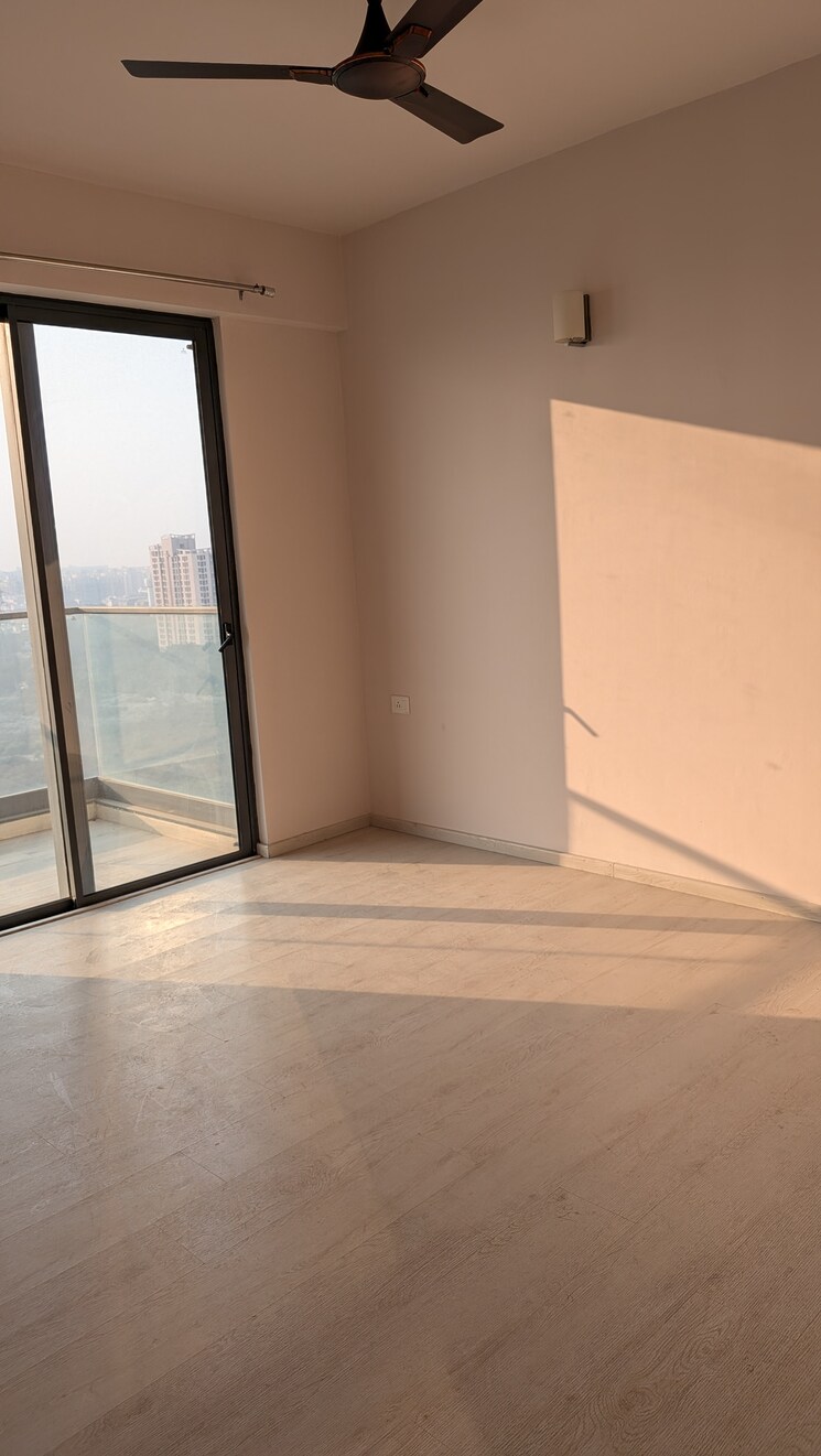 Room, m3m-heights 3 Bedroom 1950 Sq.Ft. Apartment In Sector 65 Gurgaon 9484599
