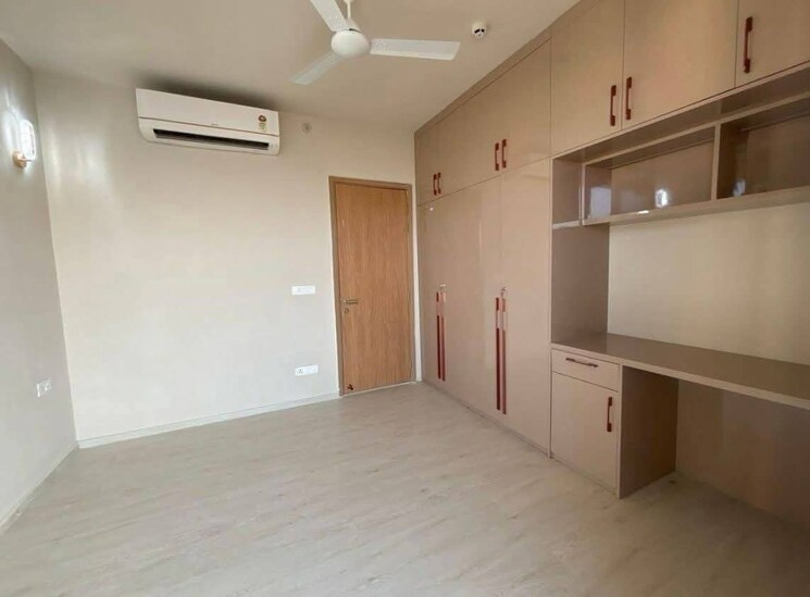 Room, m3m-heights 3 Bedroom 2040 Sq.Ft. Apartment In Sector 65 Gurgaon 9484601