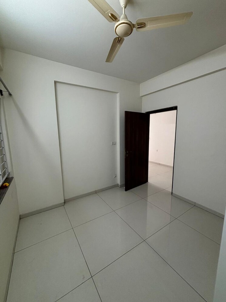 Room, dsr-highland-greenz 2 Bedroom 1103 Sq.Ft. Apartment In Doddakannelli Bangalore 9484584