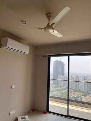 Room in 2 BHK Apartment at M3M Heights, Sector 65 – for Sale