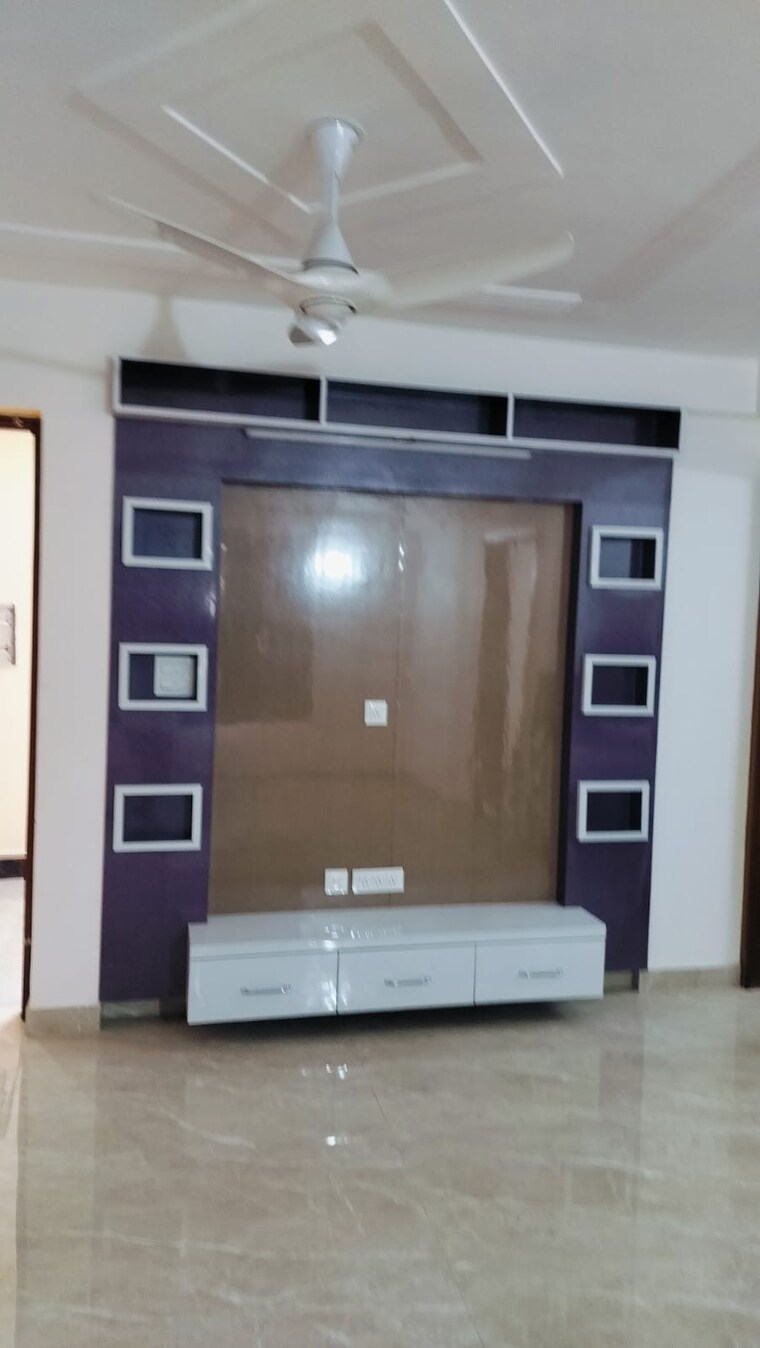 Room, bptp-parkland-pride 3 Bedroom 190 Sq.Yd. Builder Floor In Sector 77 Faridabad 9484678