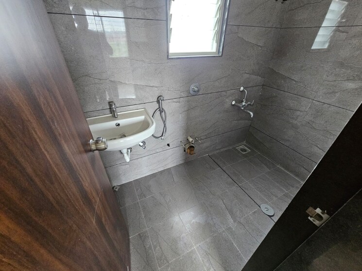 Bathroom, kedar-krishna-kunj-residency 2 Bedroom 1050 Sq.Ft. Apartment In Vadgaon Budruk Pune 9484889