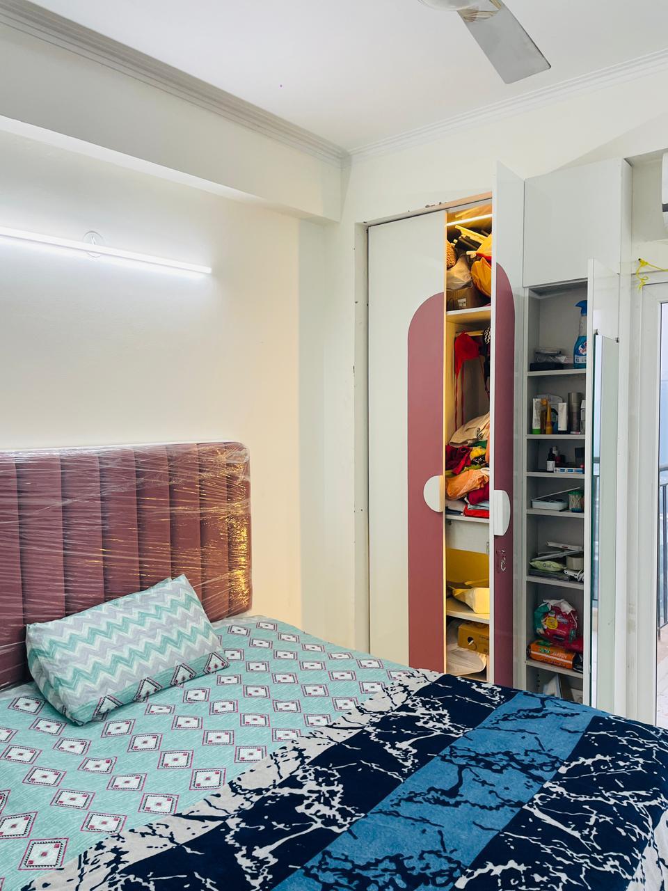 2 BHK Apartment For Rent in Gaur City 2 - 14th Avenue