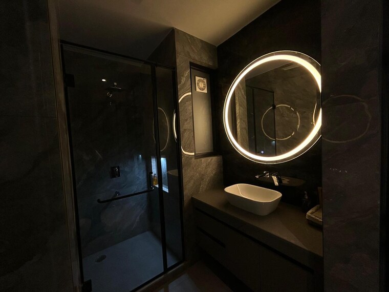 Bathroom, dlf-city-phase-iv 4 Bedroom 2500 Sq.Ft. Builder Floor In Dlf Phase iv Gurgaon 9484707