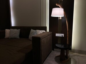 Living Room in 4 BHK Builder Floor at DLF City Phase IV, Dlf Phase iv – for Rent