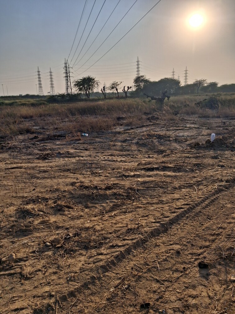 Garden, silani chowk  108 Sq.Yd. Plot In Silani Chowk Gurgaon 9484713