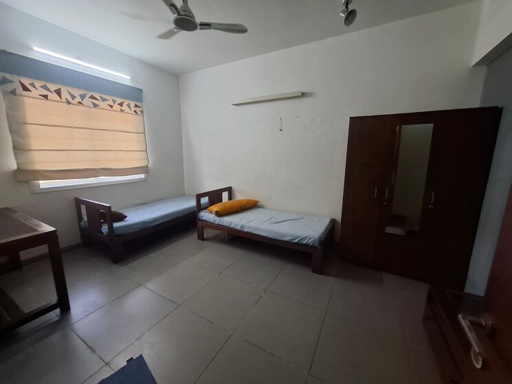 Living Room, sindhu bhavan road 4 Bedroom 3200 Sq.Ft. Apartment In Sindhu Bhavan Road Ahmedabad 9484720