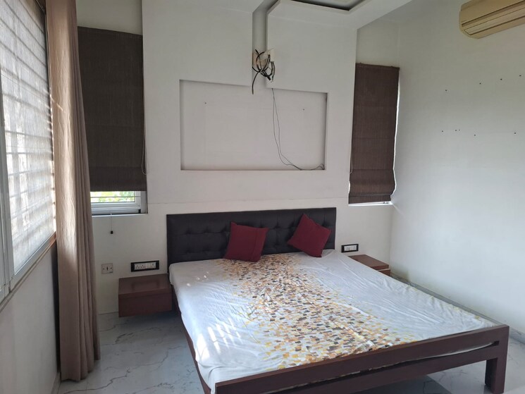 Bedroom, sindhu bhavan road 4 Bedroom 3200 Sq.Ft. Apartment In Sindhu Bhavan Road Ahmedabad 9484720