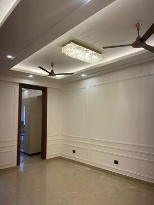 Building Lobby in 1 BHK Builder Floor at Sector 7 – for Rent