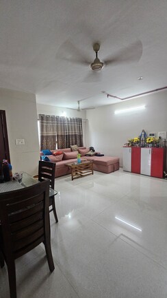 2 BHK Apartment For Sale in Royal Oasis