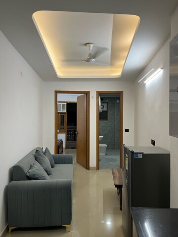 2 BHK Builder Floor For Rent in Saket