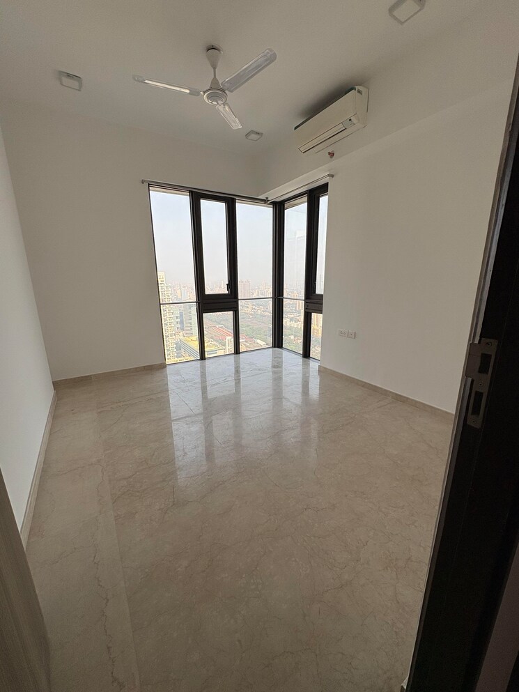 Cover Image, lodha-the-park 3 Bedroom 1111 Sq.Ft. Apartment In Worli Mumbai 9484771