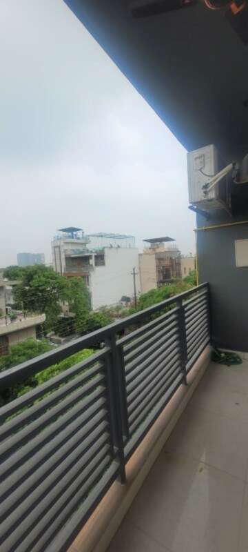 3 BHK Apartment For Rent in Antriksh Gateway Apartments, Sector 51