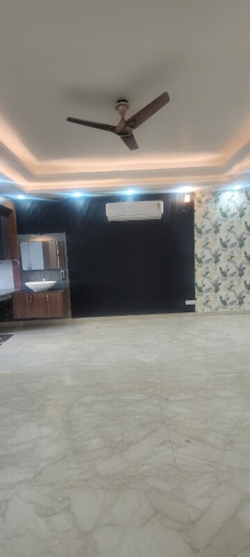 Living Room in 3 BHK Apartment at Antriksh Gateway Apartments, Sector 51 – for Rent