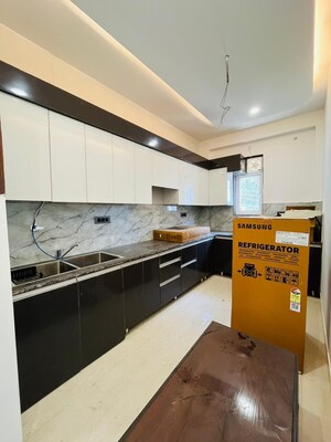 Kitchen in 3 BHK Builder Floor at M3M Atrium, Sector 57 – for Rent