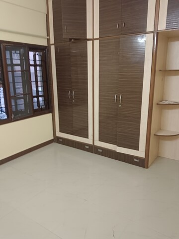 Room in 3 BHK Apartment at Divya Enclave Sanjay Nagar, Sanjay Nagar – for Rent