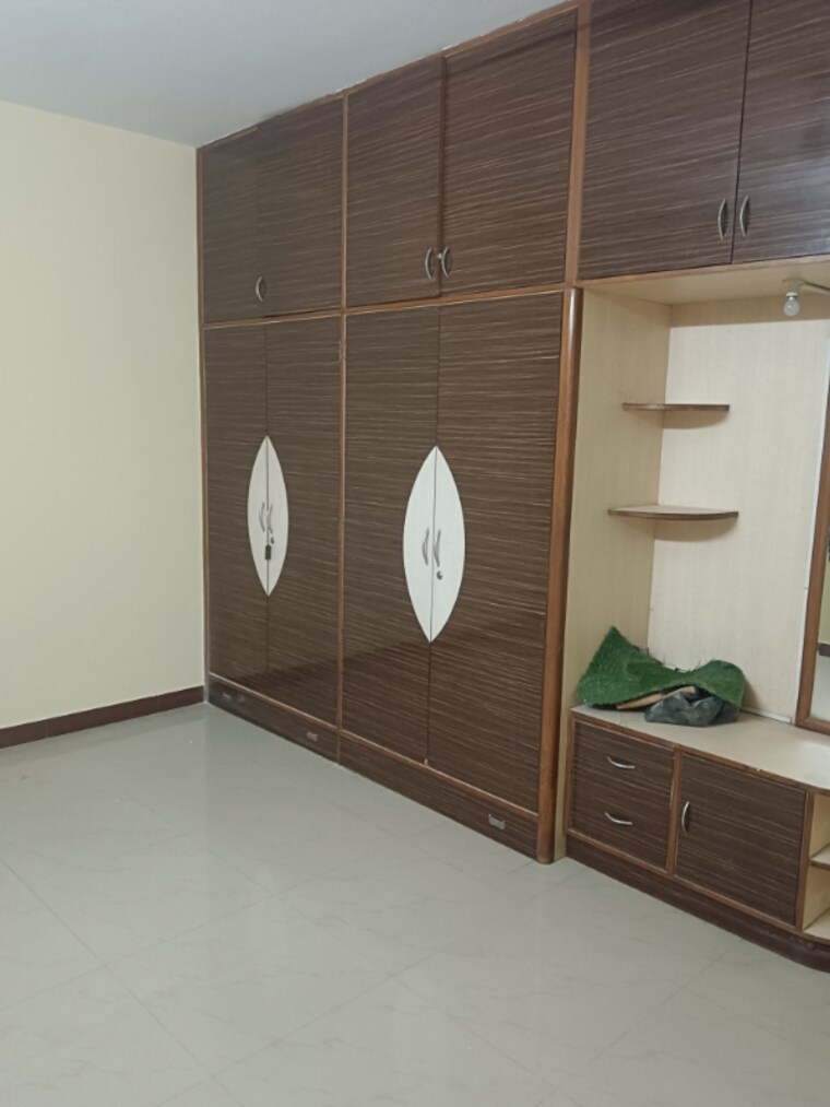 Bathroom, divya-enclave-sanjay-nagar 3 Bedroom 8500 Sq.Ft. Apartment In Sanjay Nagar Bangalore 9485036