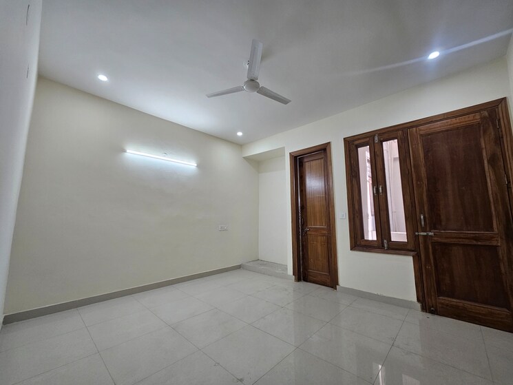 Room, saket 3 Bedroom 1800 Sq.Ft. Builder Floor In Saket Delhi 9484958