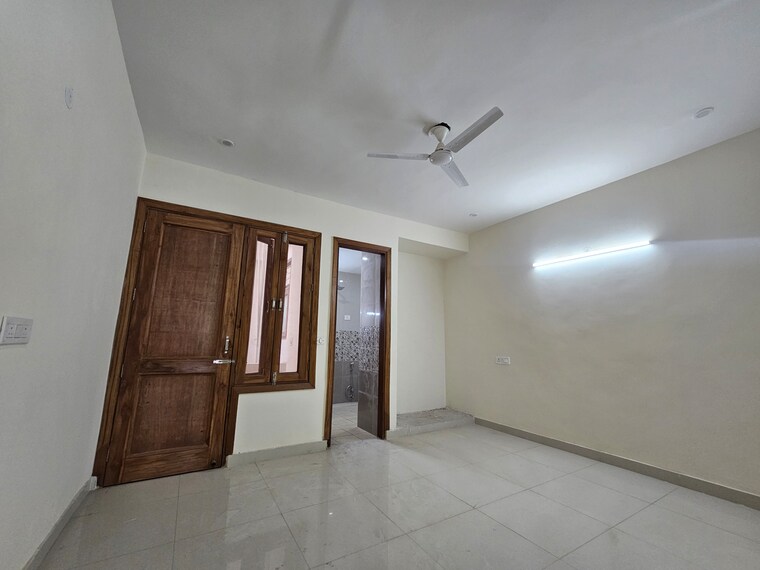 Room, saket 3 Bedroom 1800 Sq.Ft. Builder Floor In Saket Delhi 9484958