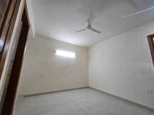 Room in 3 BHK Builder Floor at Saket – for Sale