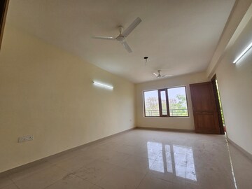 Room in 3 BHK Builder Floor at Saket – for Sale