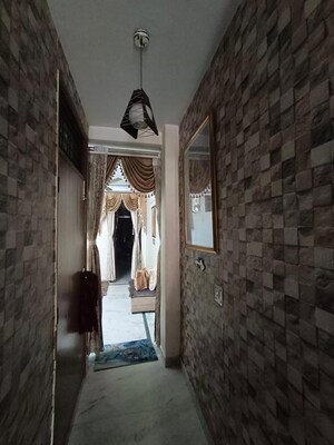 2 BHK Builder Floor – Entrance View at Chittaranjan Park - for Rent