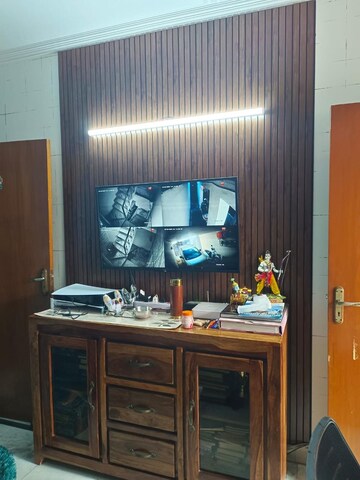 Living Room in 2 BHK Builder Floor at Chittaranjan Park – for Rent