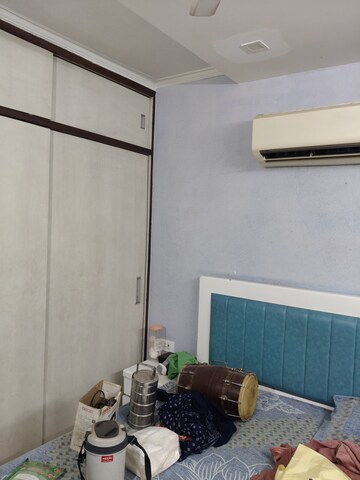 Master Bedroom in 2 BHK Builder Floor at Bhogal – for Rent