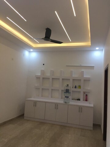 Bathroom in 5 BHK Villa at Prestige Tech Vista, Kadubeesanahalli – for Rent