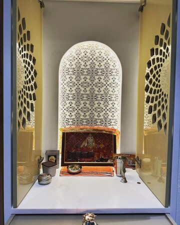 Furnished Amenities in 3 BHK Apartment at Satyam Imperial Heights, Ghansoli – for Sale