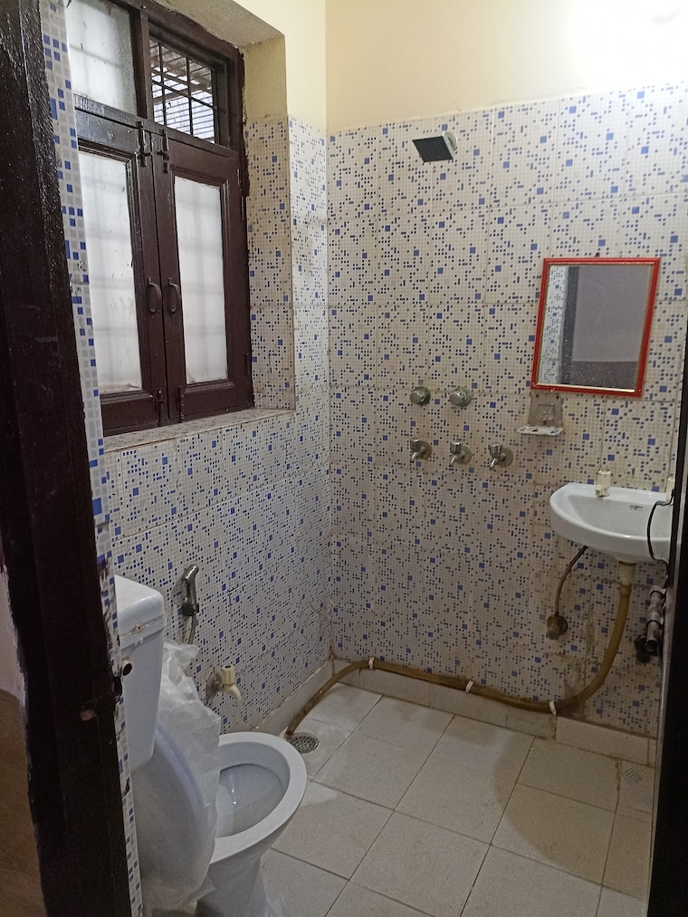 Bathroom, rwa-apartments-sector-52 2 Bedroom 1205 Sq.Ft. Independent House In Sector 52 Noida 9472787