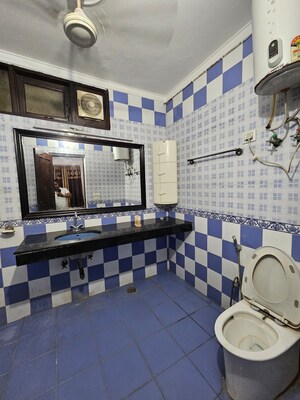 Attached Bathroom in 3 BHK Builder Floor at Saket – for Rent