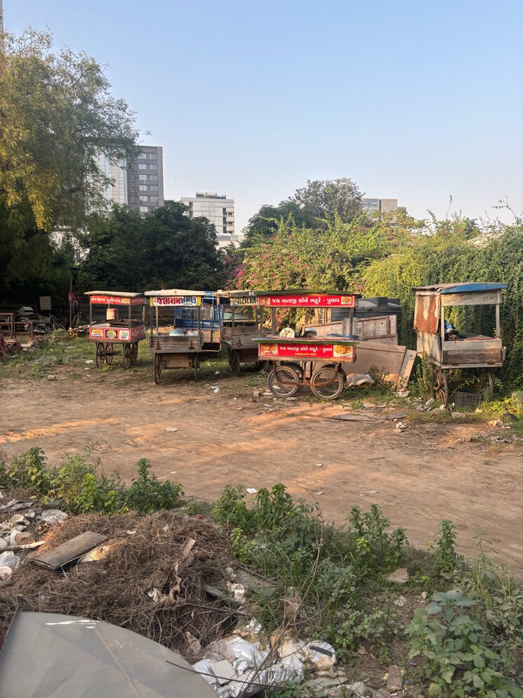 Exterior View, ambli road Commercial Land 2000 Sq.Yd. In Ambli Road Ahmedabad 9442660