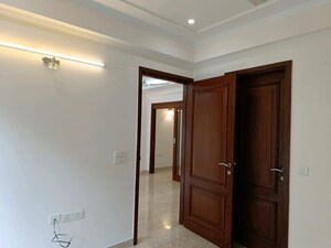 Room in 3 BHK Builder Floor at Greater Kailash ii – for Sale