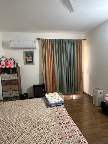 Bedroom in 4 BHK Apartment at Tulip Violet, Sector 69 – for Rent