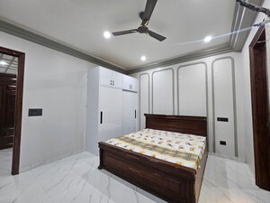 Bedroom in 3 BHK Builder Floor at Saket – for Rent