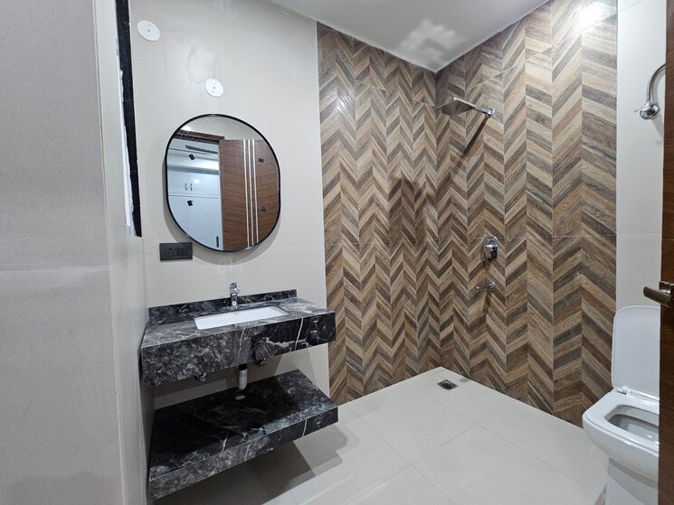 Bathroom, saket 3 Bedroom 1800 Sq.Ft. Builder Floor In Saket Delhi 9485077