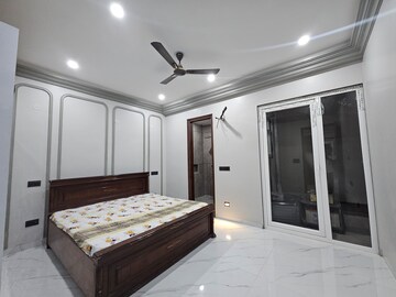 Bedroom in 3 BHK Builder Floor at Saket – for Rent