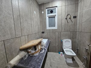 Attached Bathroom in 3 BHK Builder Floor at Saket – for Rent