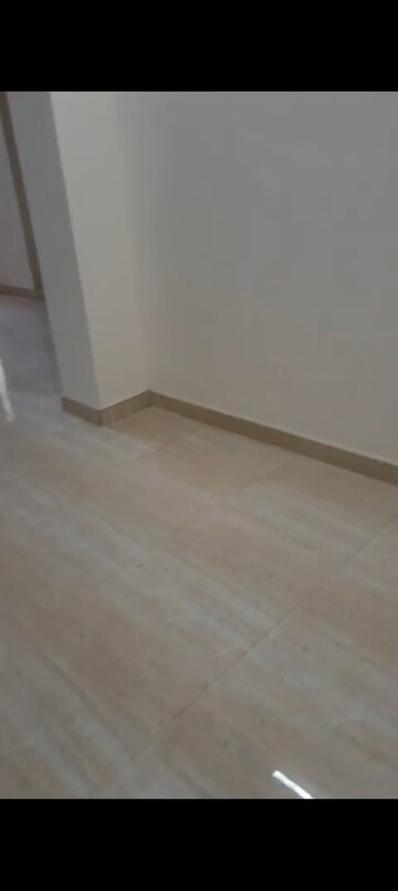 Room in 3 BHK Builder Floor at Chinhat – for Rent