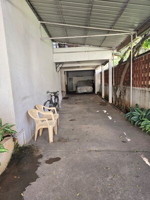 Parking in 4 BHK Independent House at Ashok Nagar – for Rent