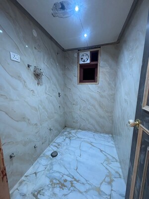 Bathroom in 2 BHK Apartment at Palm Residency Chhatarpur, Chattarpur – for Rent