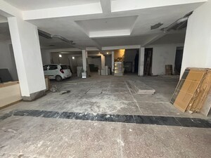 Parking in 2 BHK Apartment at Palm Residency Chhatarpur, Chattarpur – for Rent